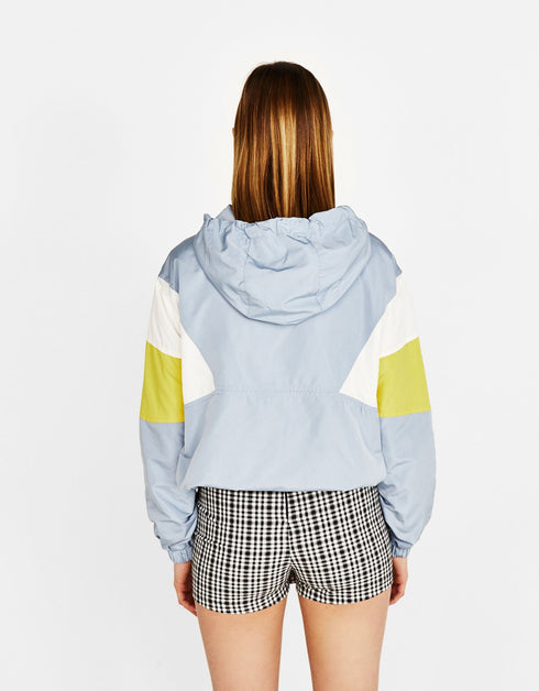 Jacket with pouch pocket