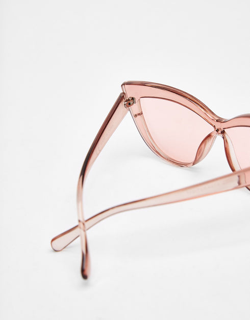 Cat eye sunglasses